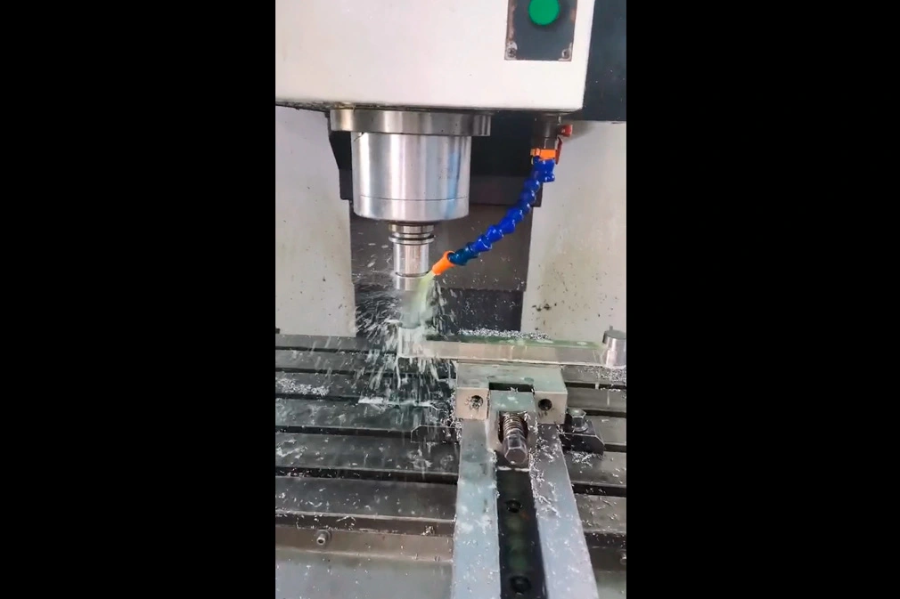 CNC (Computer Numerische Steuerung) Bearbeitungs zentrum Verarbeitung