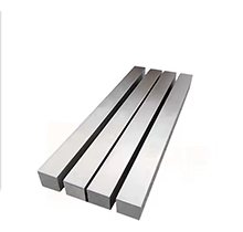 Titan Quadratische Bar